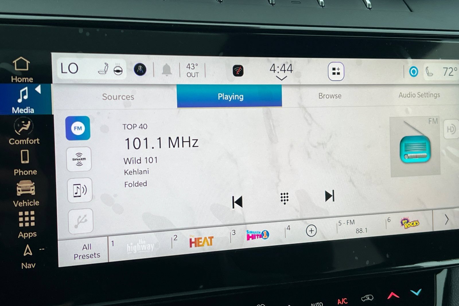 New 2026 Jeep Grand Cherokee Altitude AWD/4WD image 15