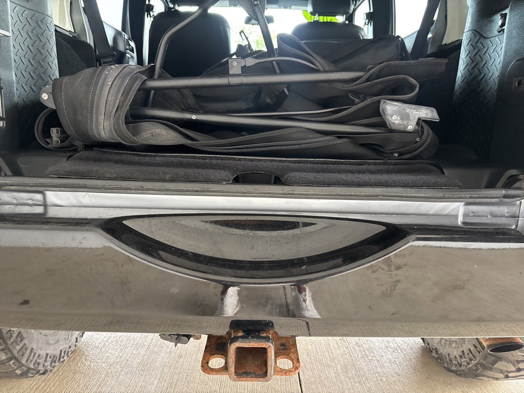 Used 2018 Jeep Wrangler Unlimited Sahara image 22