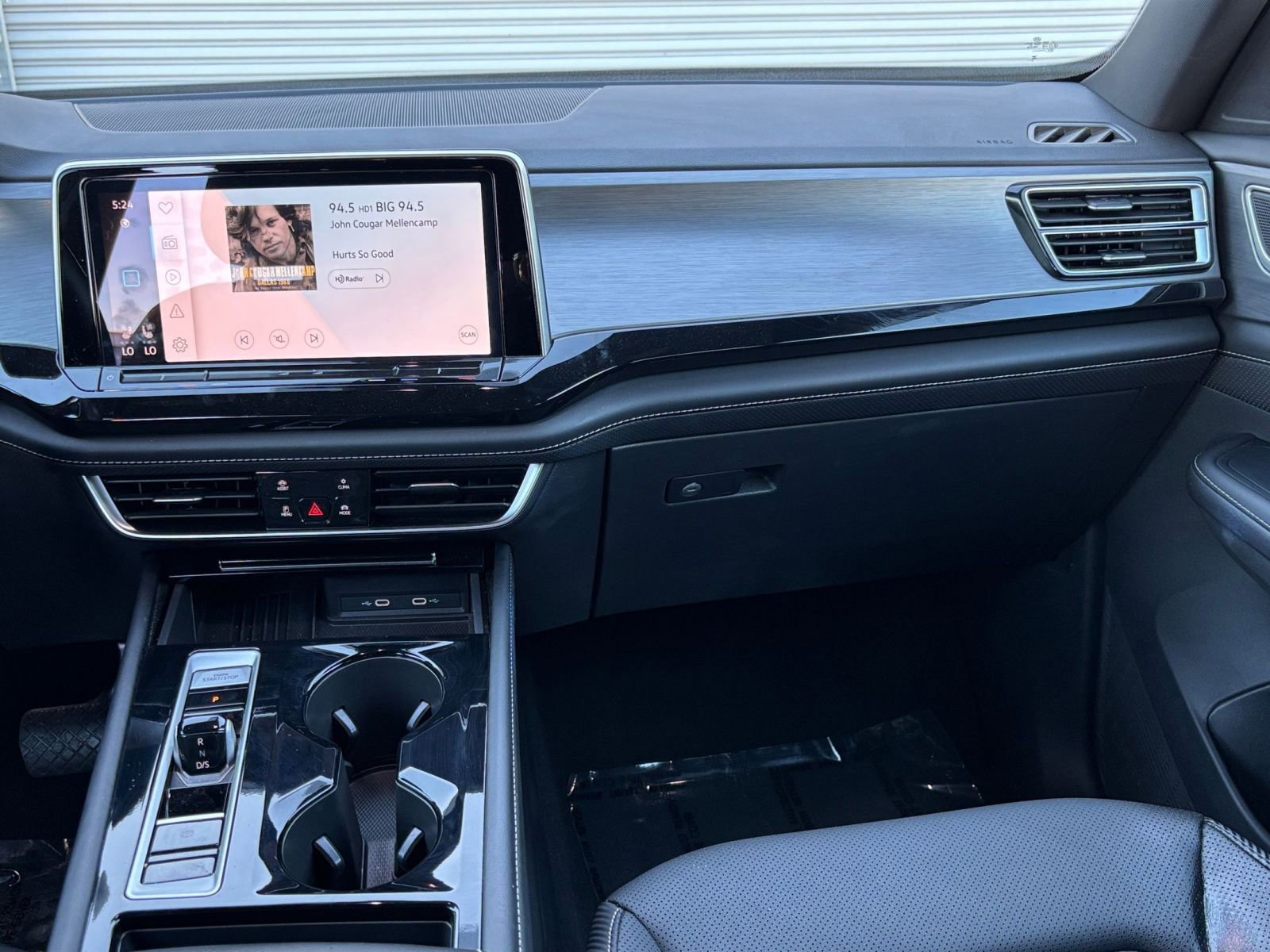 Used 2025 Volkswagen Atlas Cross Sport SE FWD image 37