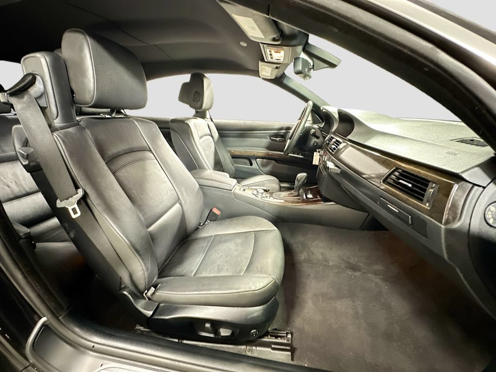 Used 2013 BMW 335i Convertible RWD image 32
