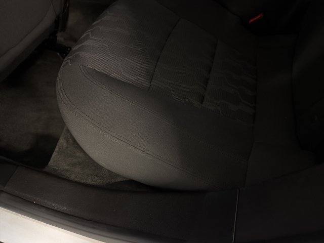 Used 2015 Chevrolet Volt w/ Enhanced Safety Package 1 FWD image 23