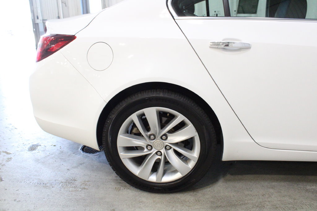 Used 2014 Buick Regal Premium FWD image 27