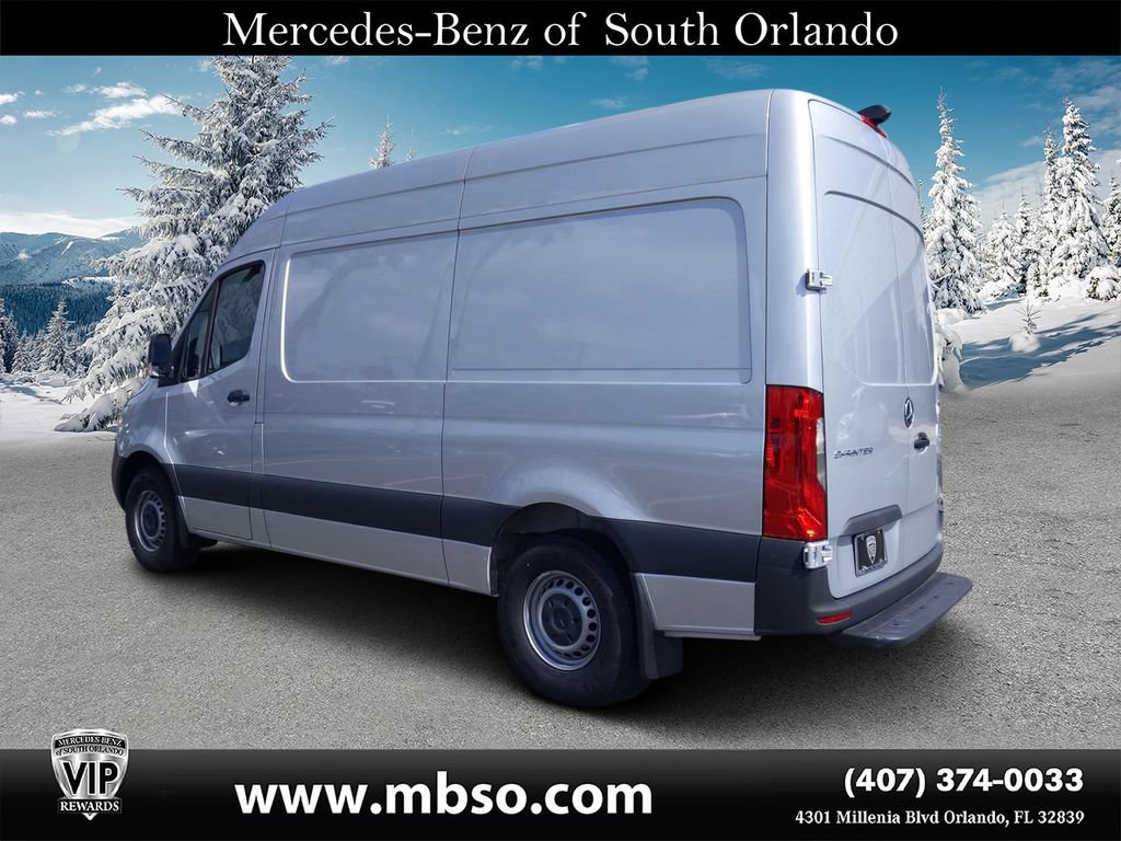 Used 2021 Mercedes-Benz Sprinter 2500 image 4