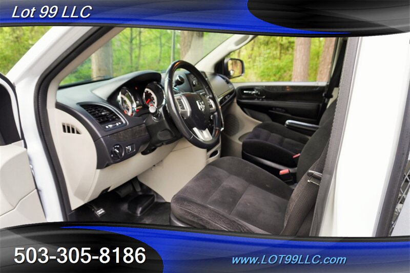 Used 2014 RAM C/V Tradesman w/ UConnect Hands-Free Group FWD image 22
