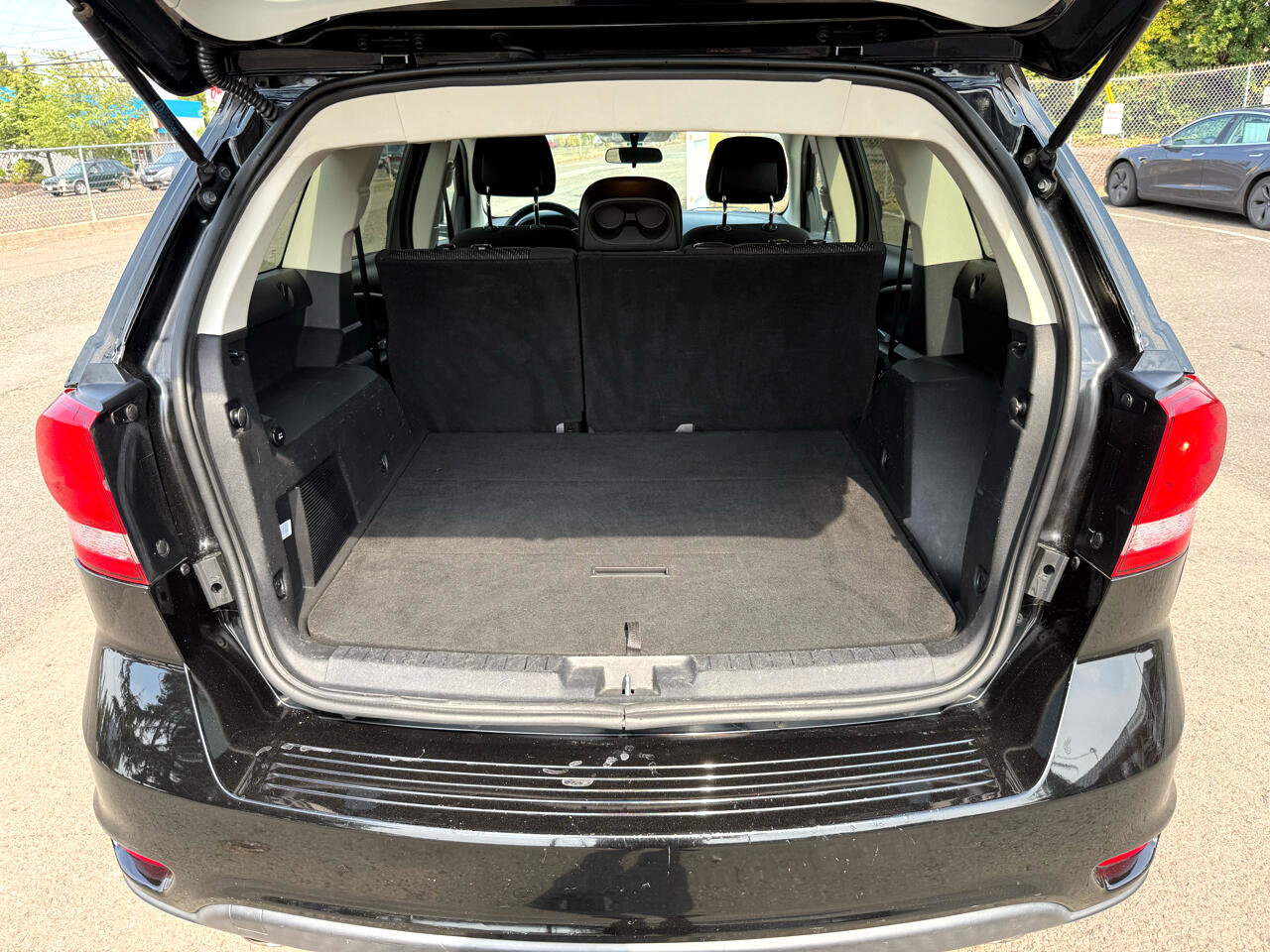Used 2014 Dodge Journey SXT image 14