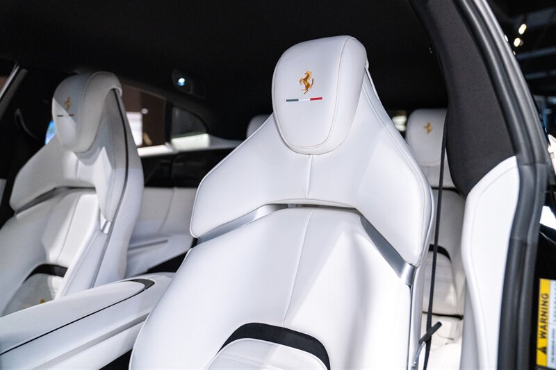 Used 2026 Ferrari Purosangue AWD/4WD image 8