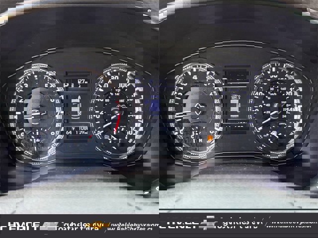 Used 2019 Hyundai Santa Fe SE image 17