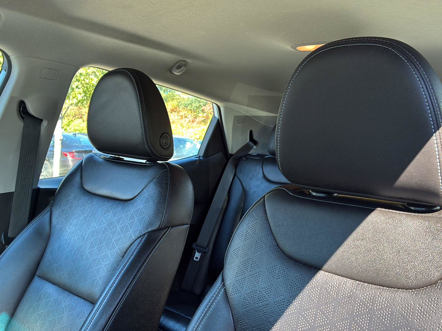 Used 2022 Chevrolet Bolt LT w/ Infotainment Package FWD image 24