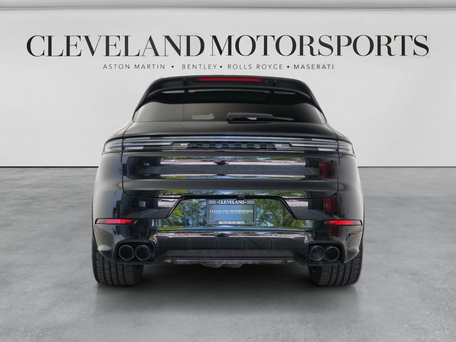 Used 2025 Porsche Cayenne GTS AWD/4WD image 54