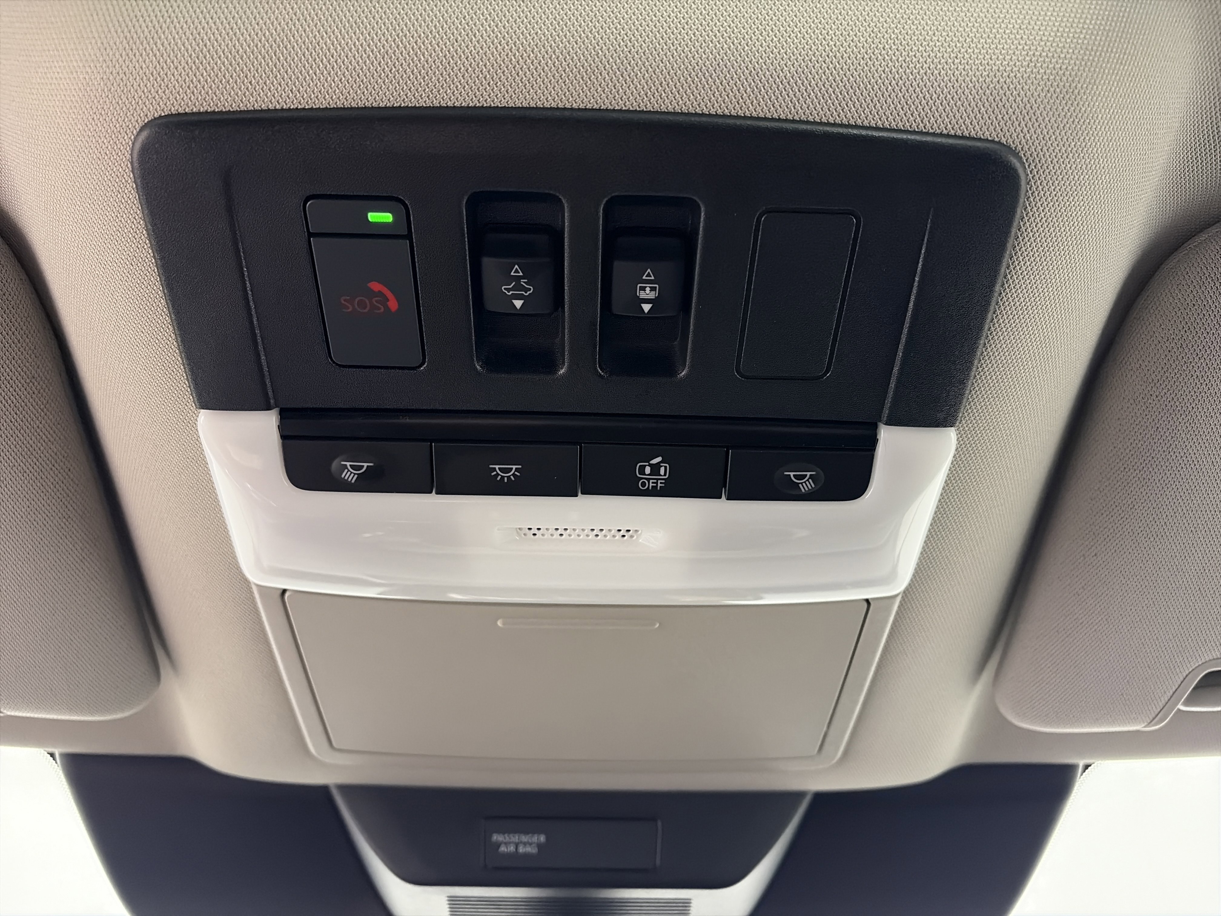 Used 2024 Nissan Pathfinder Platinum w/ Cargo Package image 36