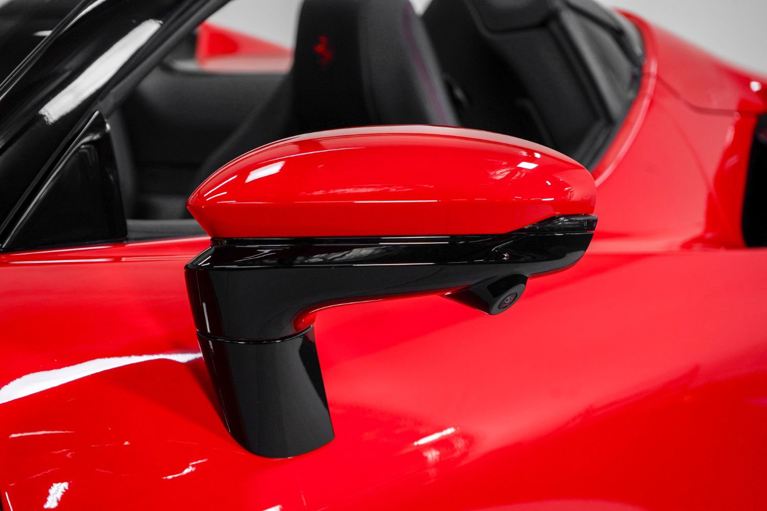 Used 2022 Ferrari SF90 Spider image 20