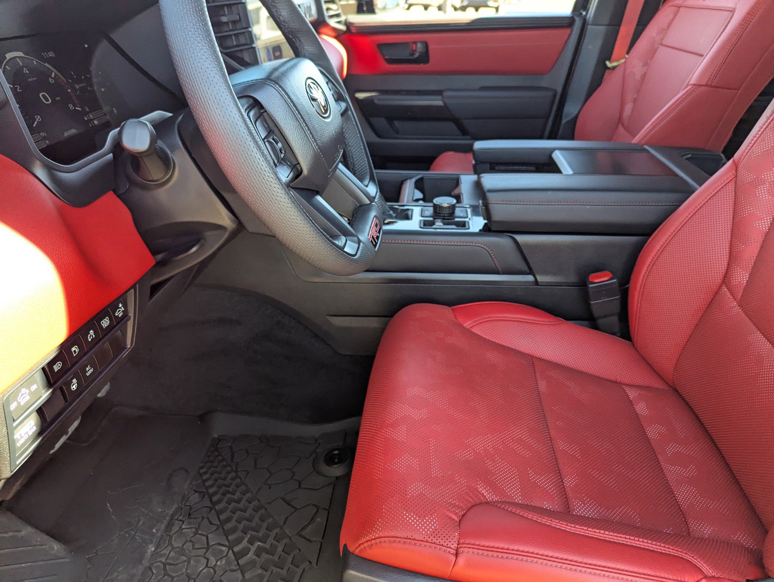 Used 2025 Toyota Tundra TRD Pro AWD/4WD image 28