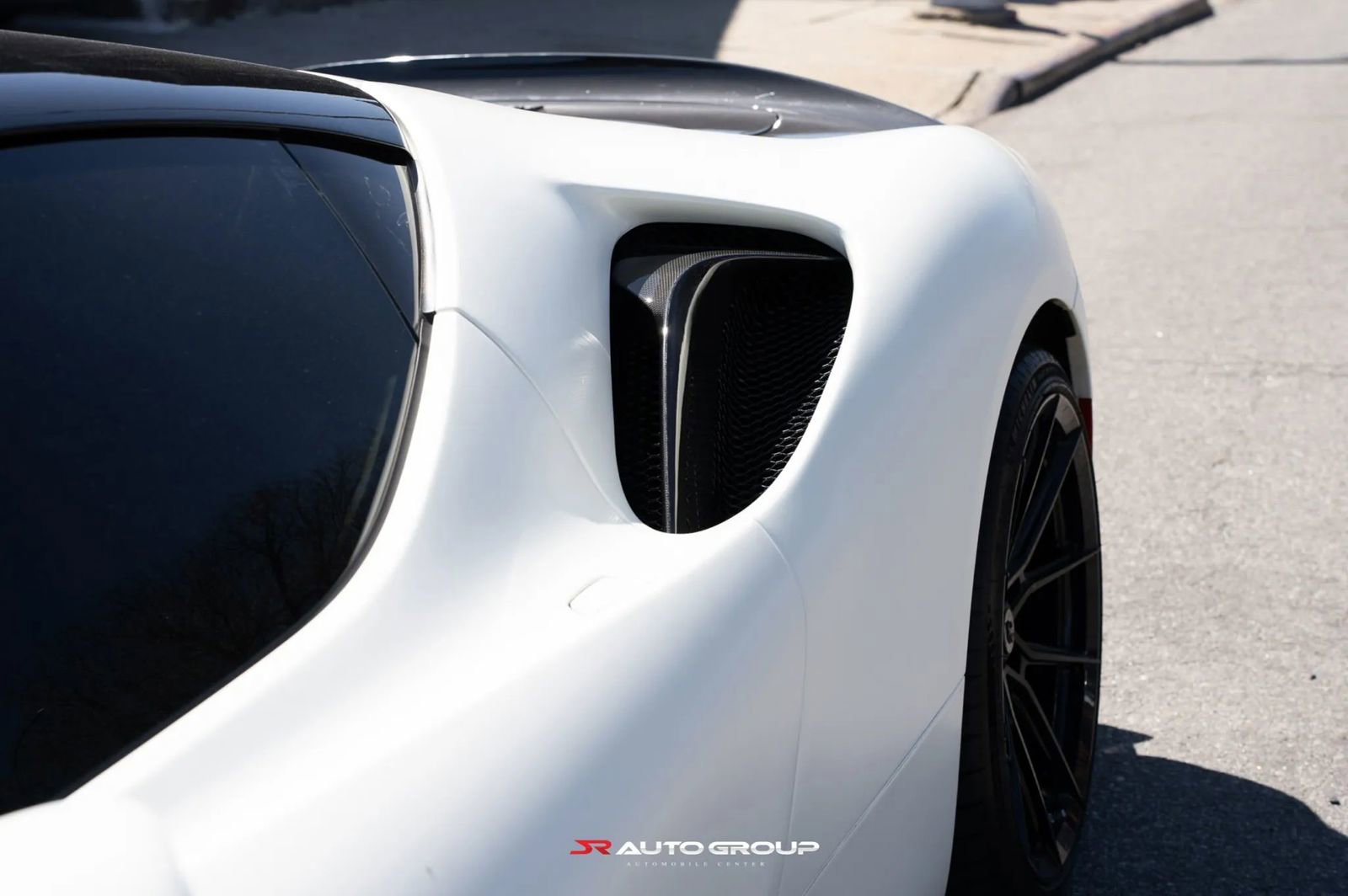 Used 2022 Ferrari SF90 Stradale image 7