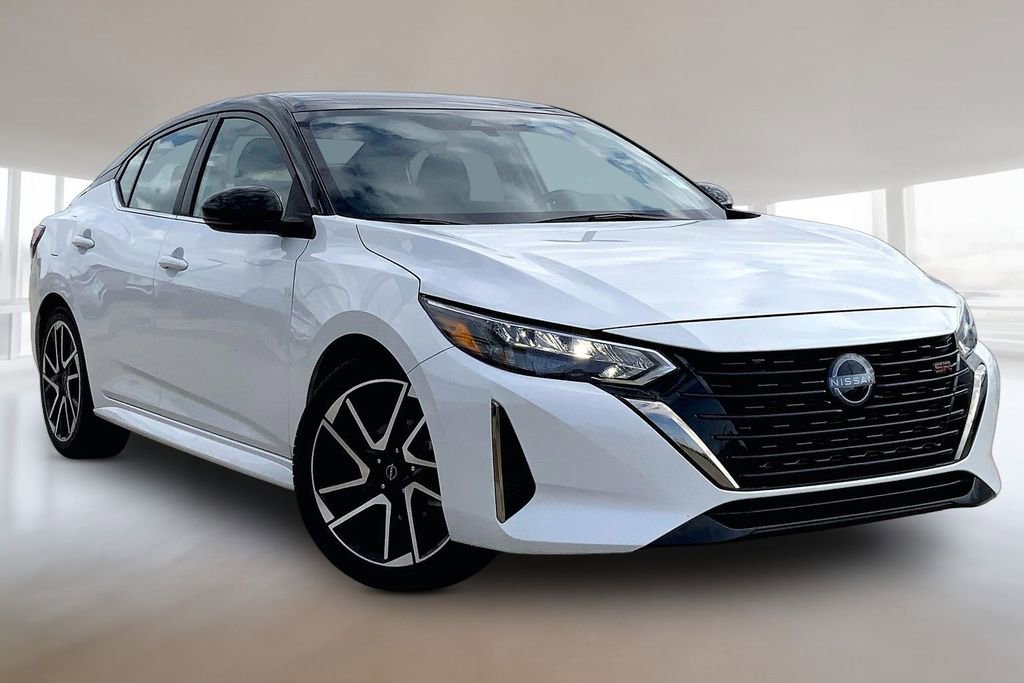 Used 2025 Nissan Sentra SR image 12