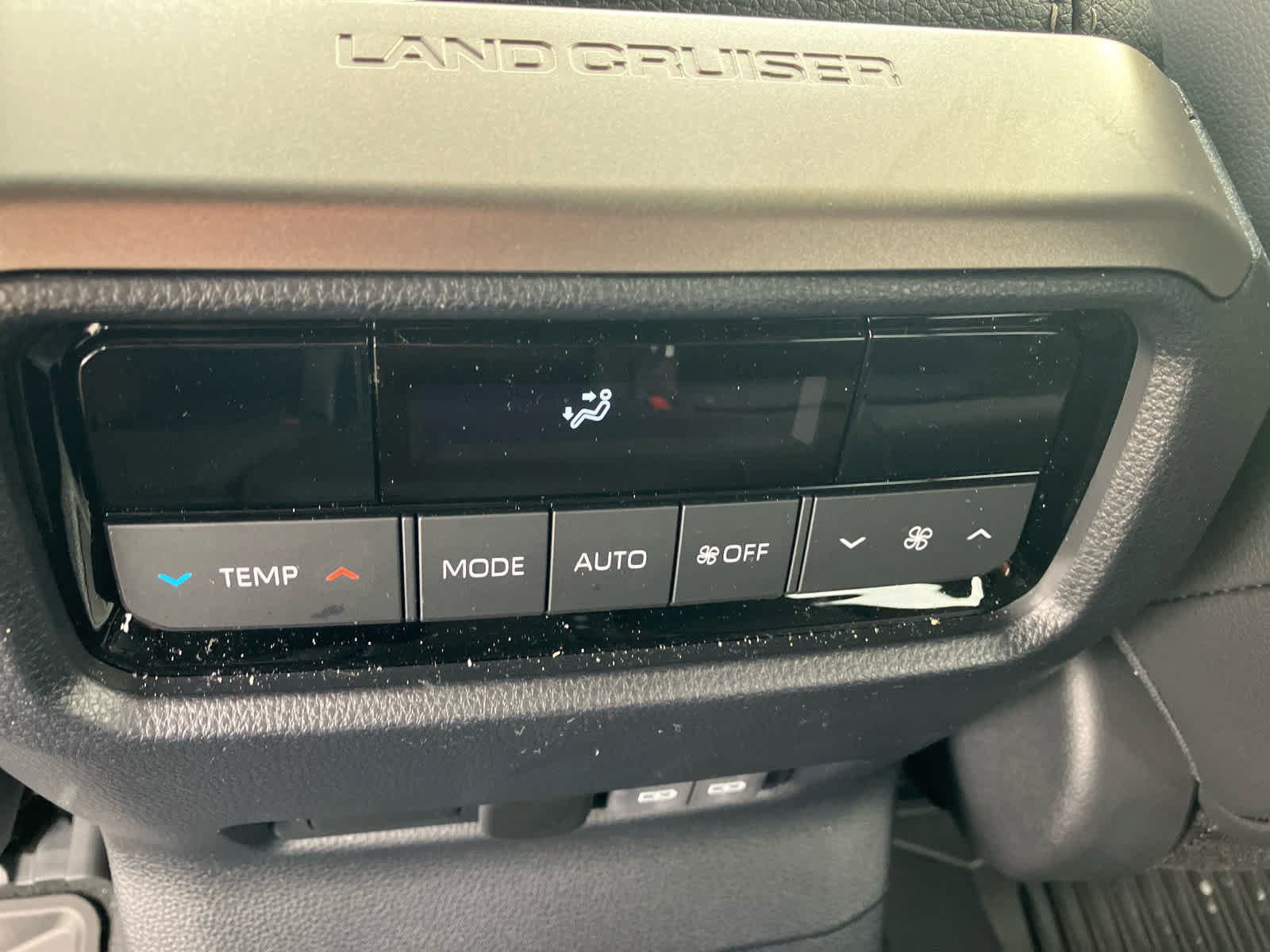 Used 2026 Toyota Land Cruiser w/ Premium Package AWD/4WD image 39