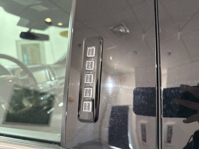 Used 2020 Ford F150 Platinum w/ Equipment Group 701A Luxury AWD/4WD image 17