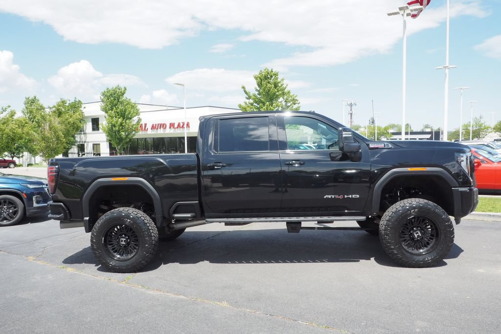 Used 2025 GMC Sierra 3500 AT4 w/ AT4 Premium Plus Package AWD/4WD image 7
