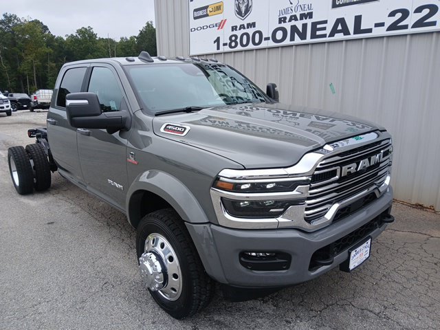 New 2027 RAM 4500 4x4 Crew Cab DRW w/ Laramie Trim Package