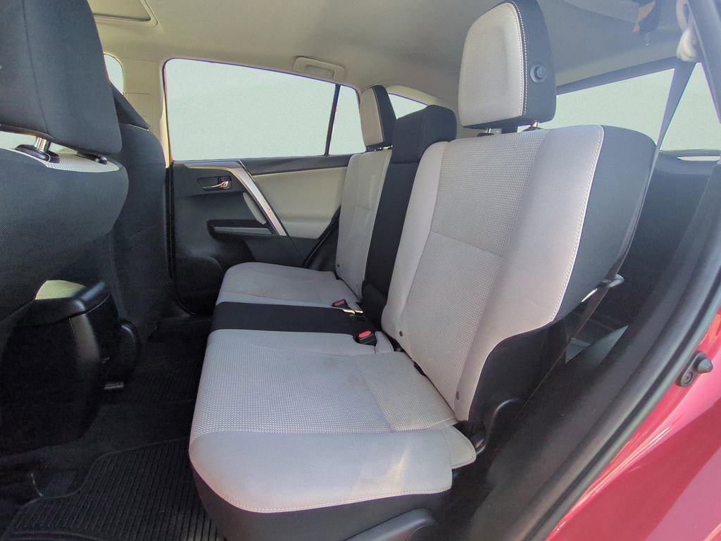 Used 2016 Toyota RAV4 XLE w/ Convenience Package image 13