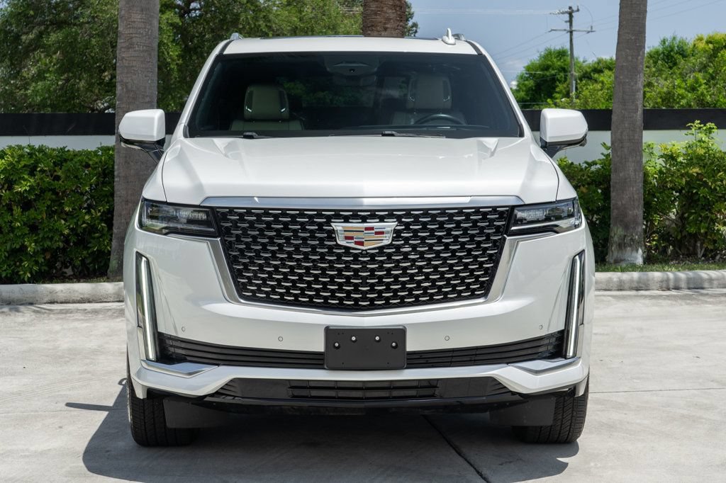 Used 2023 Cadillac Escalade Premium Luxury w/ Performance Package AWD/4WD image 12