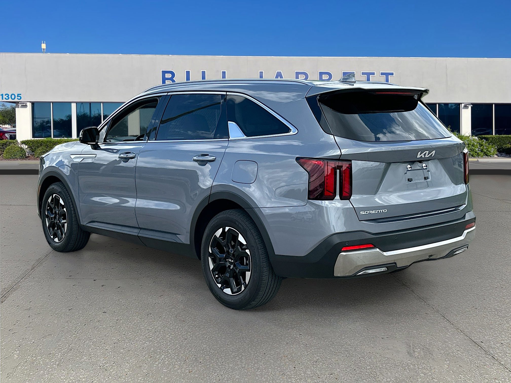 Used 2025 Kia Sorento S image 5