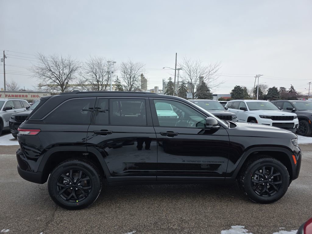 New 2026 Jeep Grand Cherokee Altitude AWD/4WD image 6