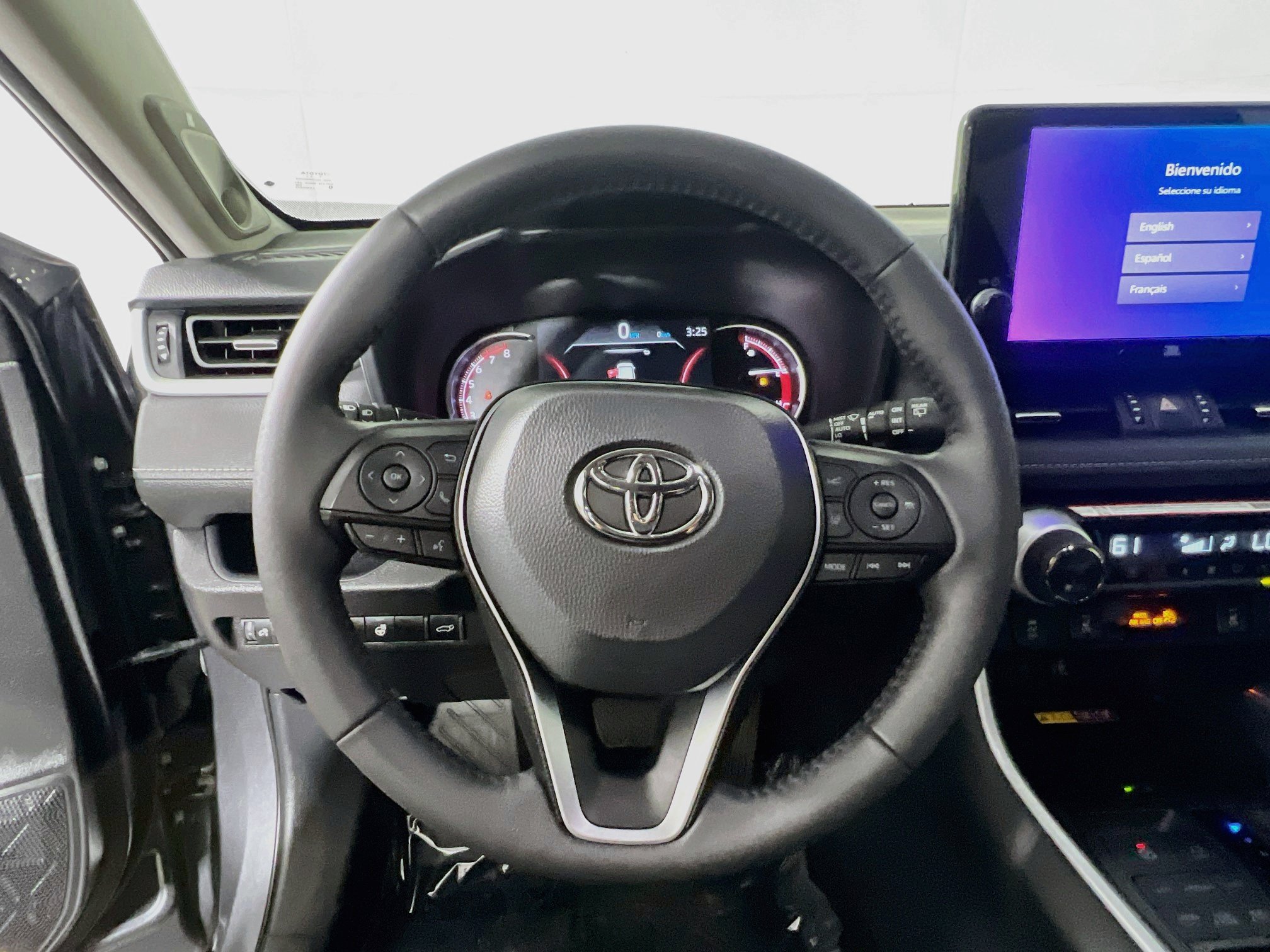 Used 2025 Toyota RAV4 XLE Premium w/ Weather Package AWD/4WD image 18