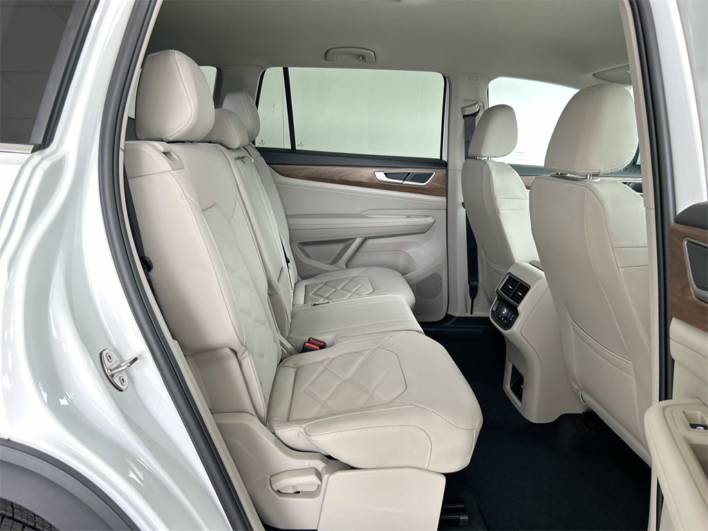 New 2026 Volkswagen Atlas SE image 40