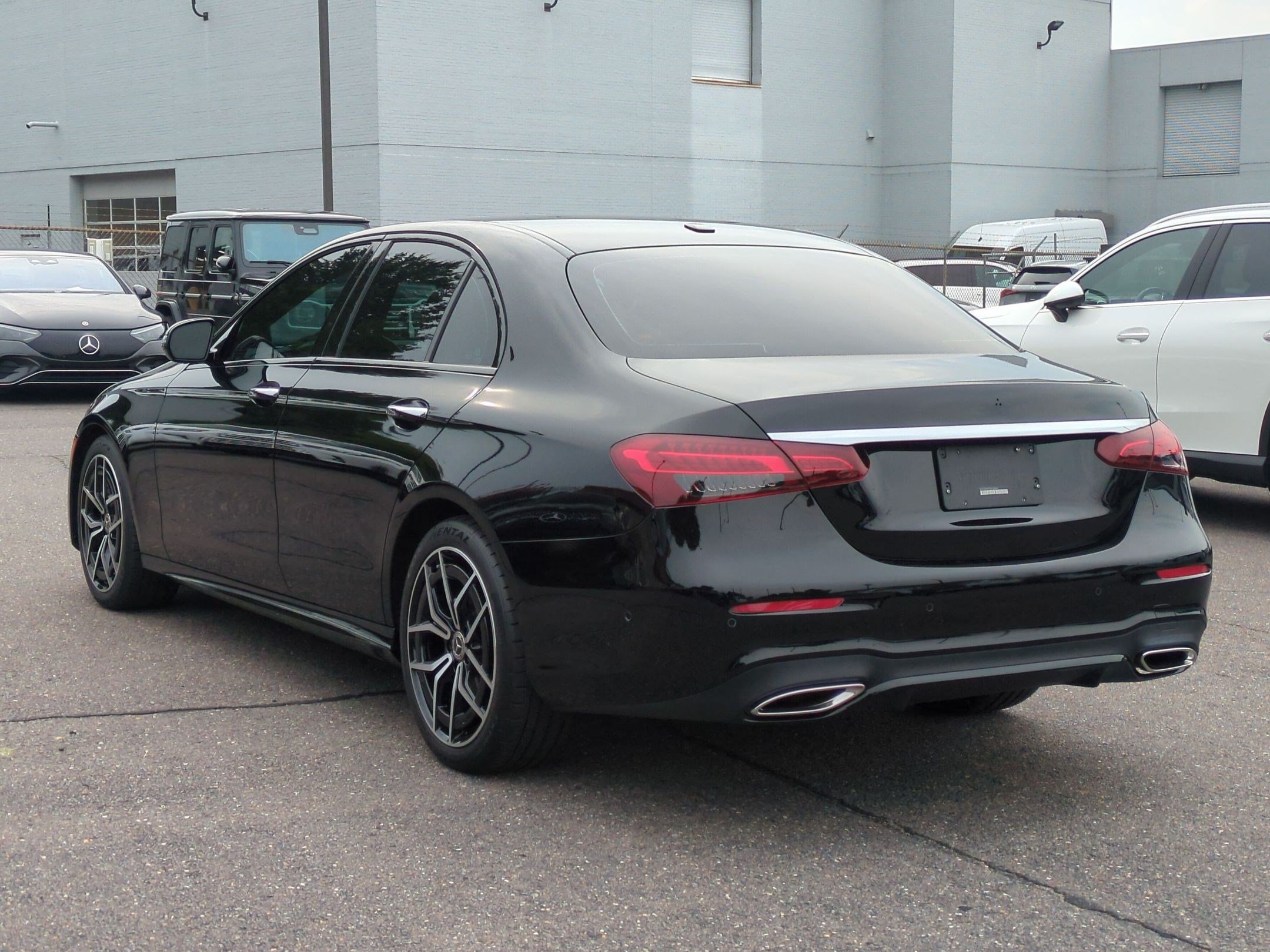 Used 2023 Mercedes-Benz E 350 Sedan image 5