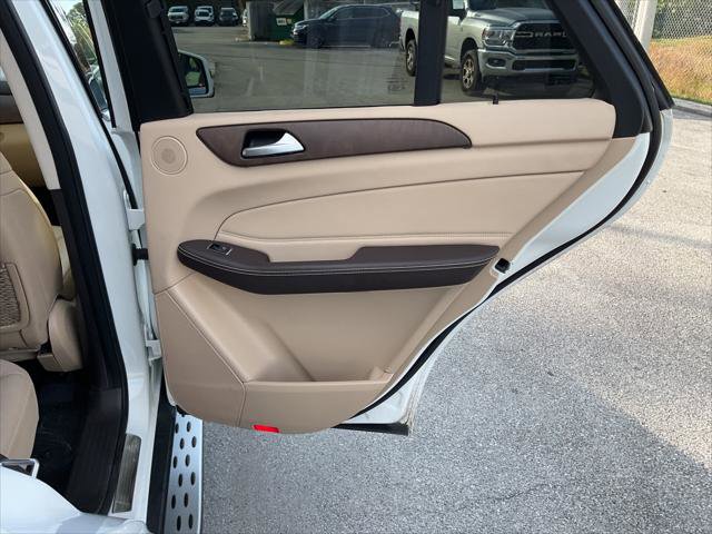 Used 2019 Mercedes-Benz GLE 400 4MATIC image 27