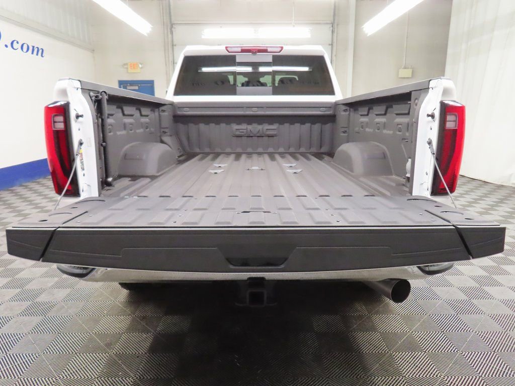 Used 2024 GMC Sierra 2500 SLT w/ SLT Premium Package image 43
