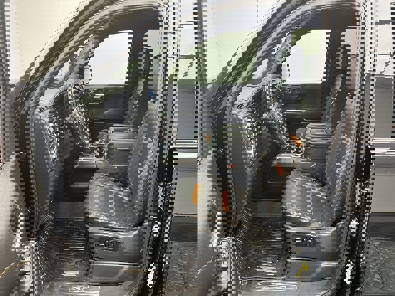 Used 2019 GMC Sierra 1500 AT4 image 3