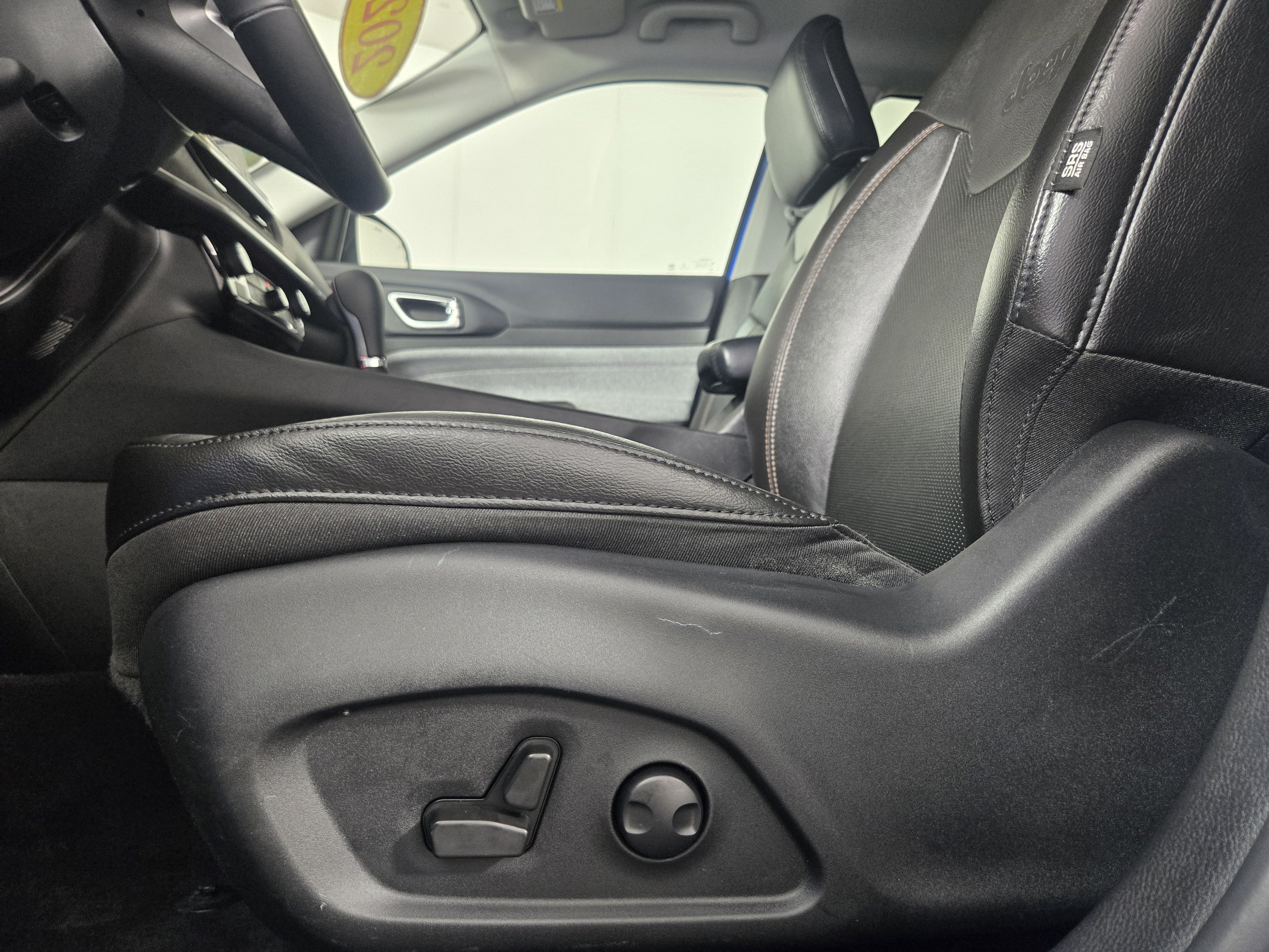 Certified 2022 Jeep Compass Latitude AWD/4WD image 29