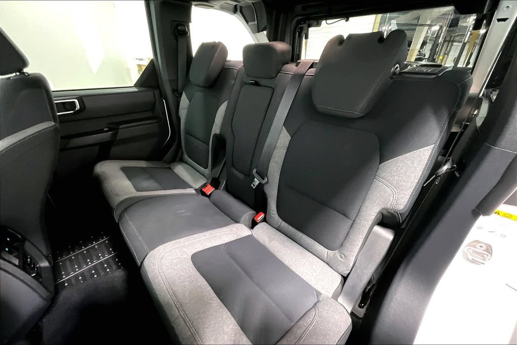Used 2025 Ford Bronco Big Bend AWD/4WD image 32