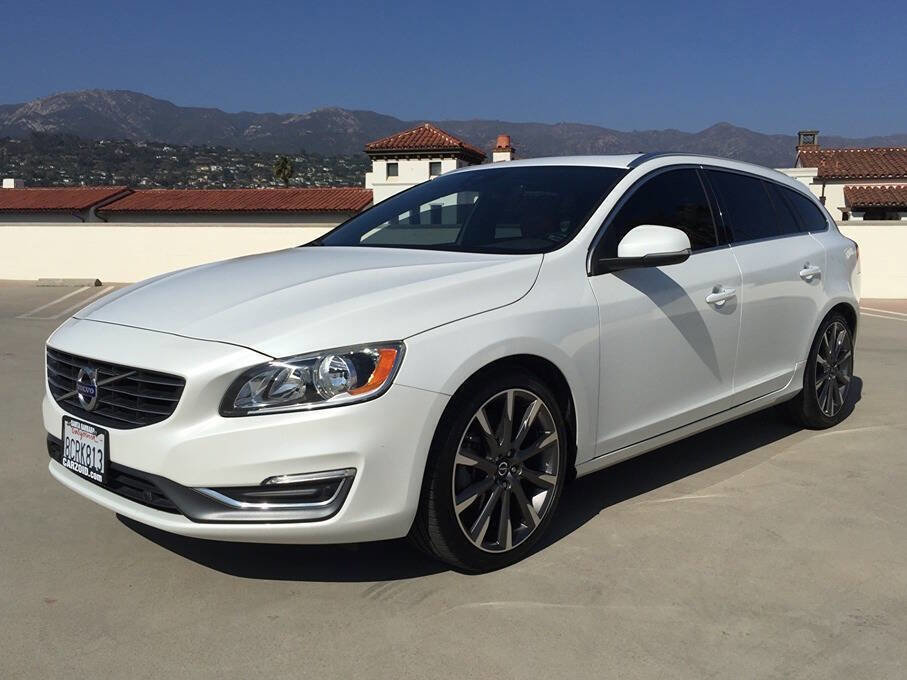 Used 2015 Volvo V60 T5 Premier w/ 19" Sport Package FWD image 1