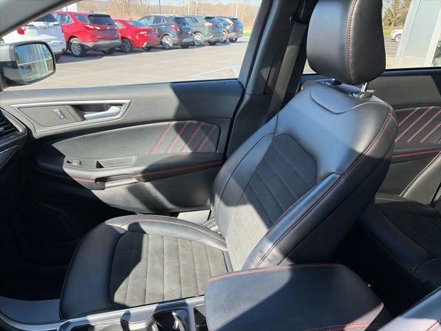 Used 2022 Ford Edge ST-Line AWD/4WD image 29