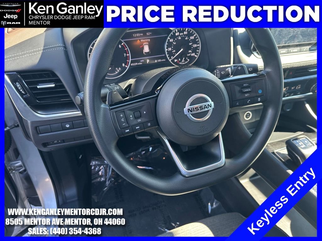 Used 2021 Nissan Rogue SV image 12