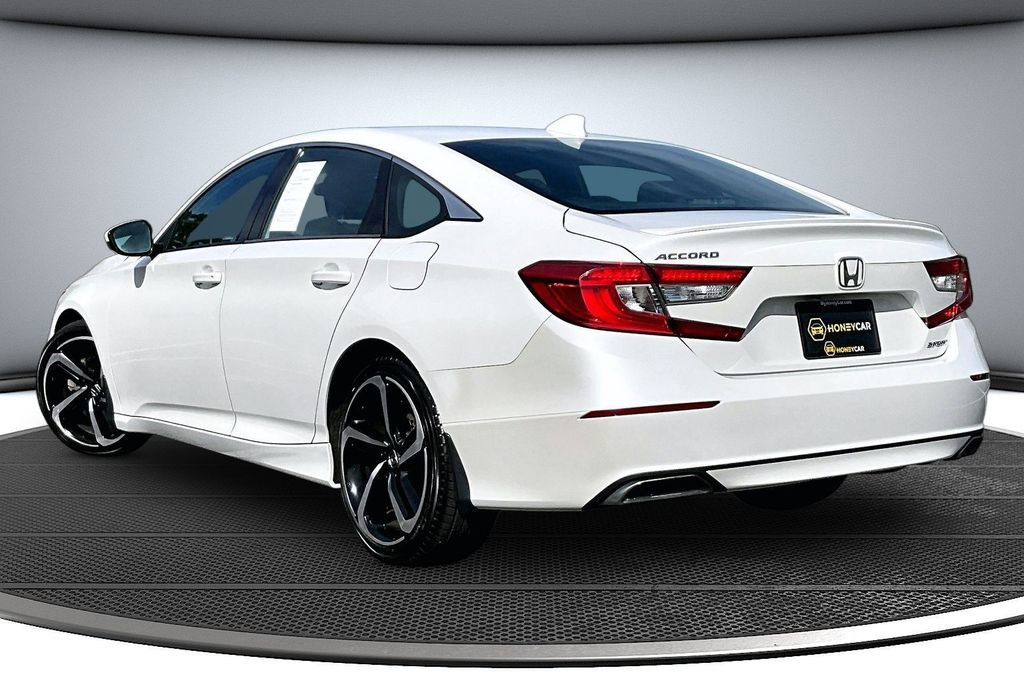 Used 2018 Honda Accord Sport image 4