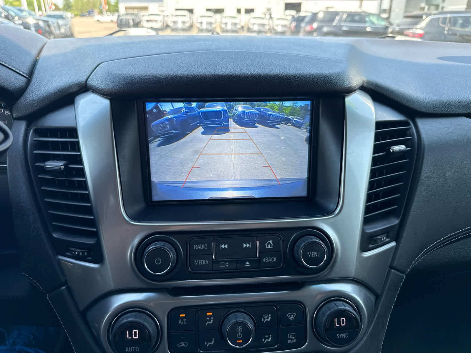 Used 2019 Chevrolet Tahoe LT AWD/4WD image 17