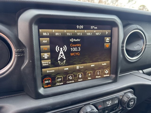 Used 2023 Jeep Wrangler Unlimited Sahara w/ Cold Weather Group image 18