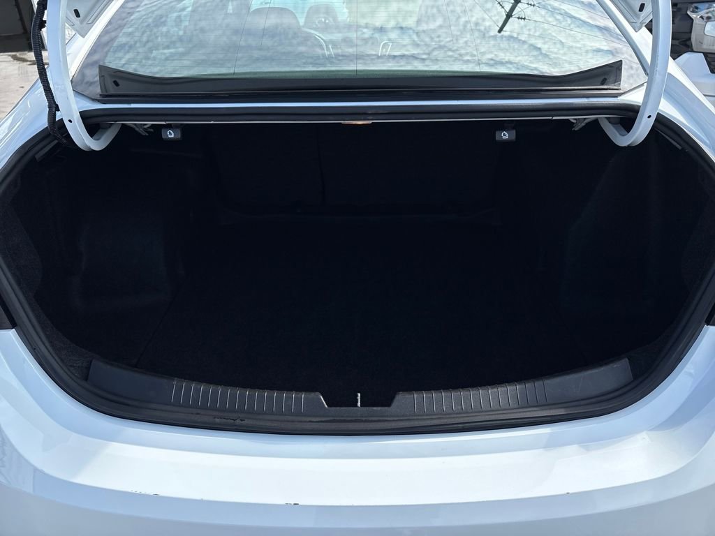 Used 2023 Chevrolet Malibu LT image 26