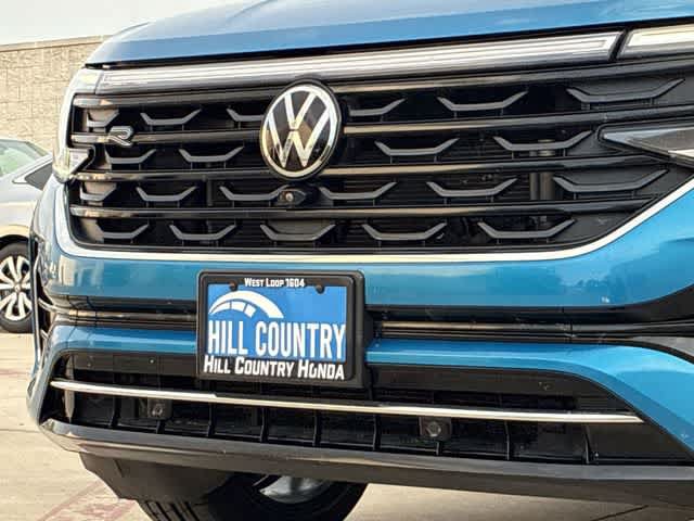 Used 2024 Volkswagen Atlas Cross Sport SEL Premium R-Line AWD/4WD image 12