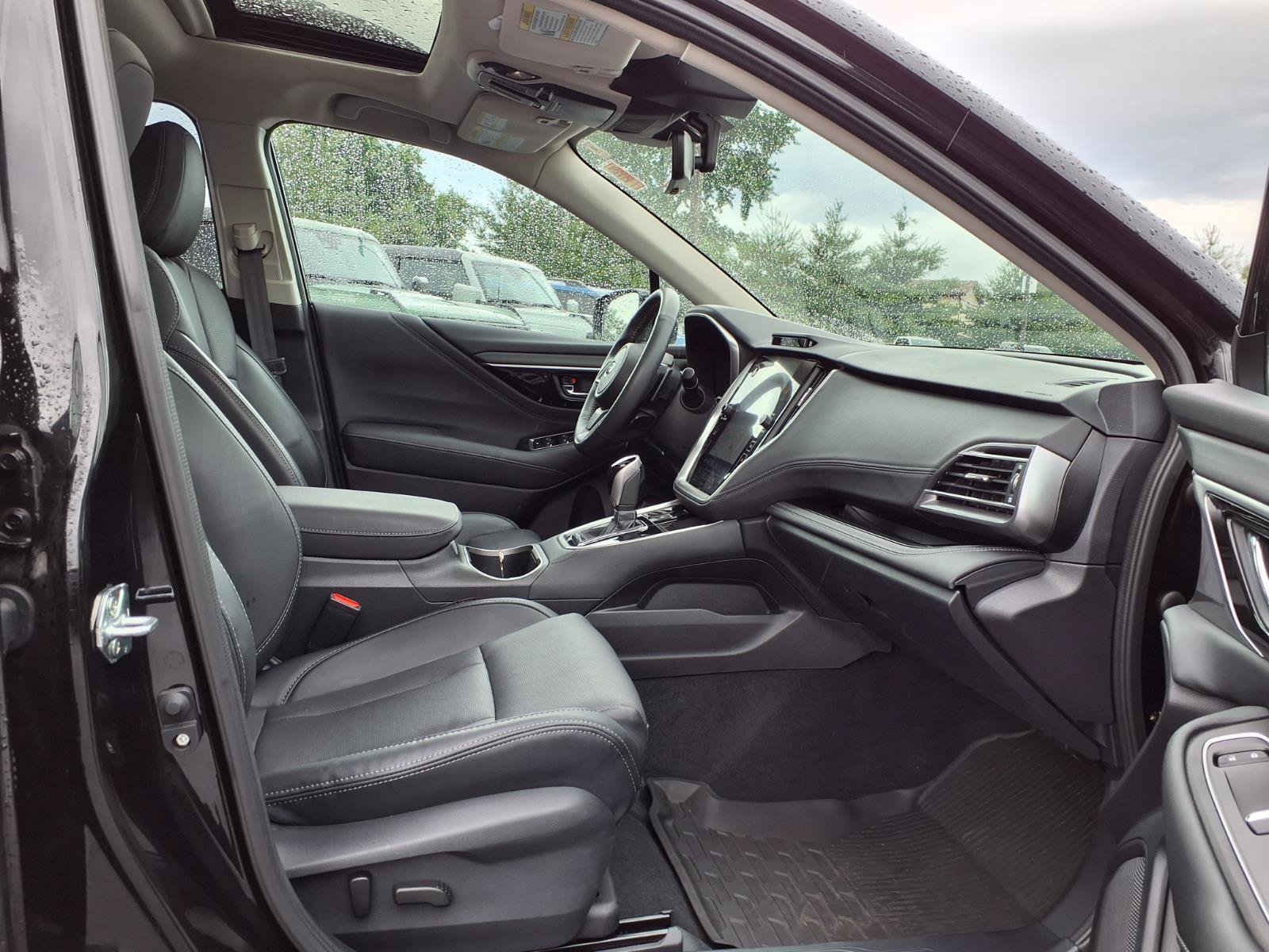 Used 2025 Subaru Outback Limited AWD/4WD image 29