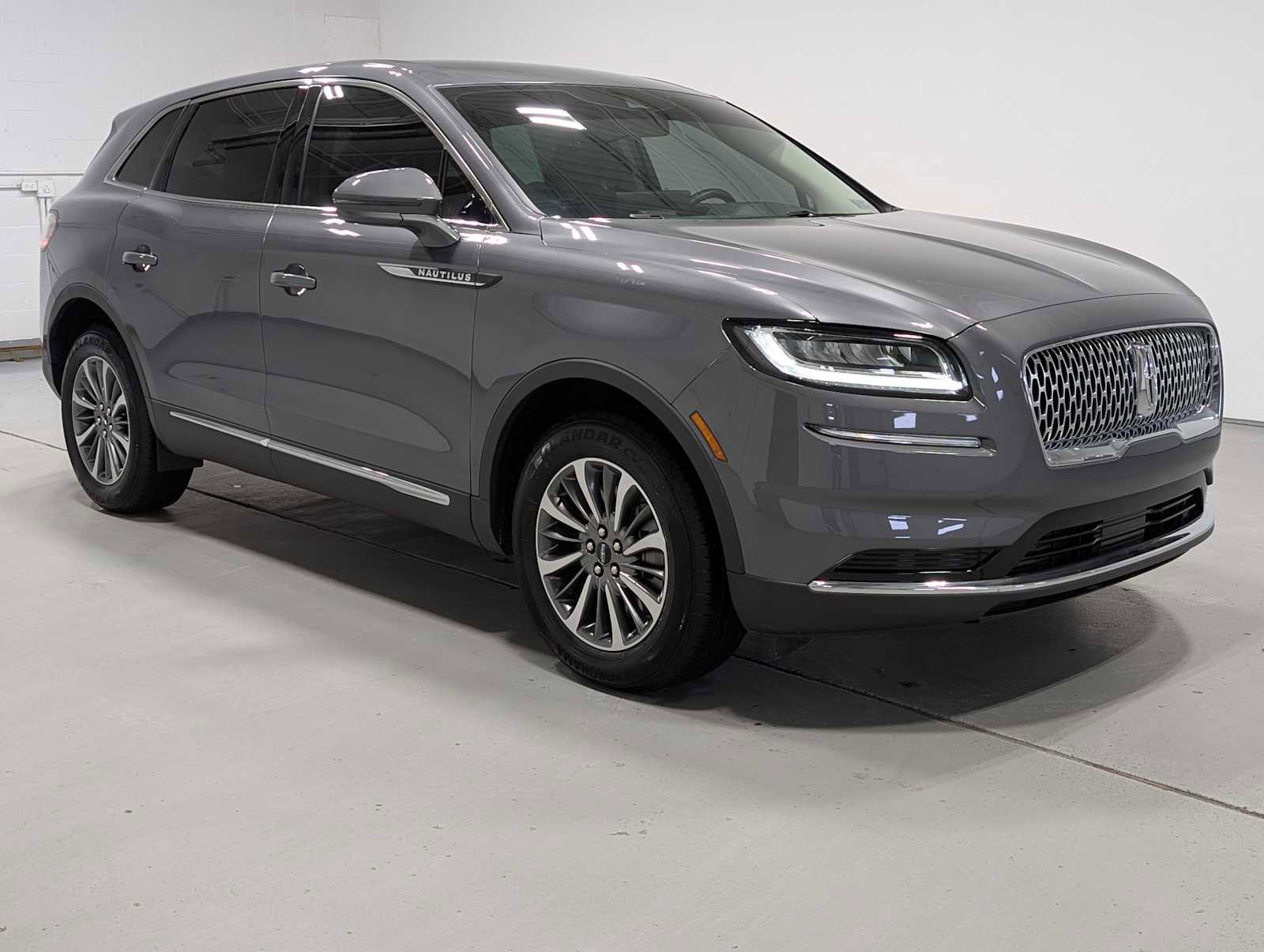 Certified 2023 Lincoln Nautilus AWD w/ Premium Package image 6