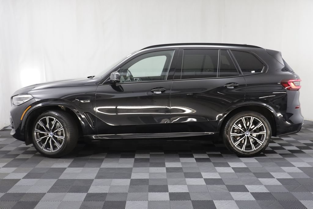 Used 2022 BMW X5 xDrive45e w/ M Sport Package AWD/4WD image 4