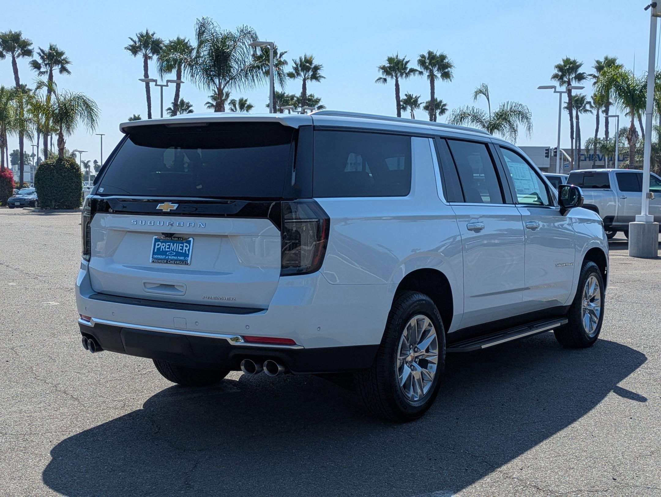 New 2026 Chevrolet Suburban Premier image 5