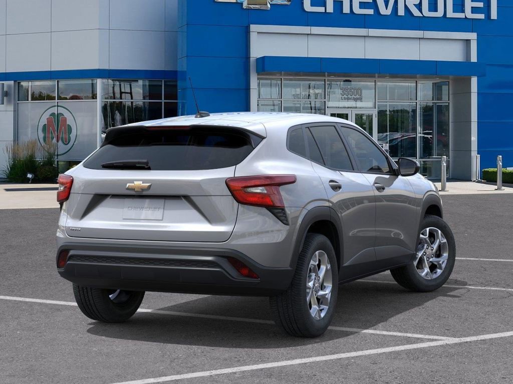 New 2026 Chevrolet Trax LS w/ LS Convenience Package FWD image 4