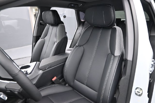 New 2026 Cadillac Optiq Sport 1 w/ LPO, Floor Liner Package AWD/4WD image 11