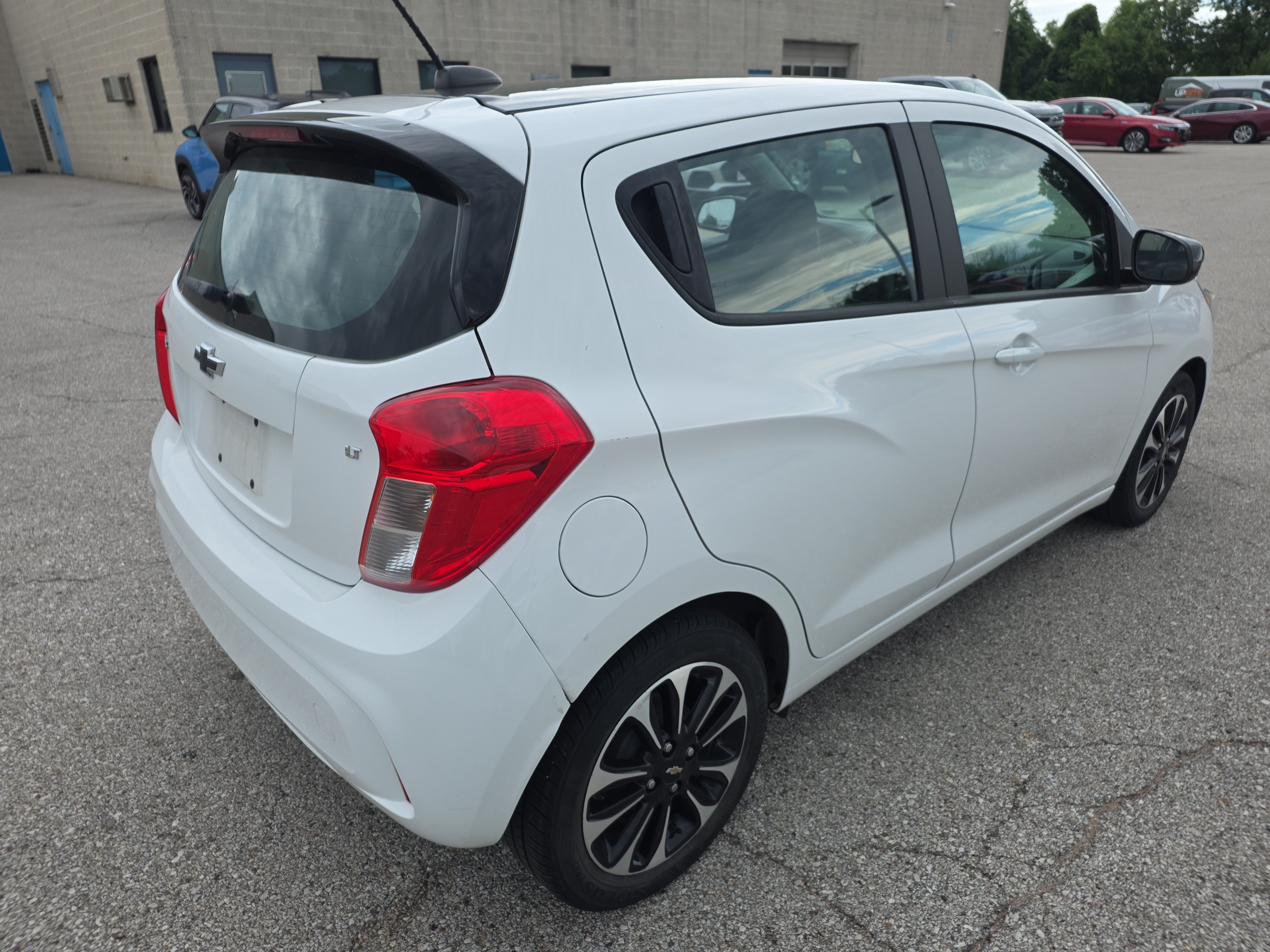 Used 2022 Chevrolet Spark LT w/ Spark Special Edition FWD image 4
