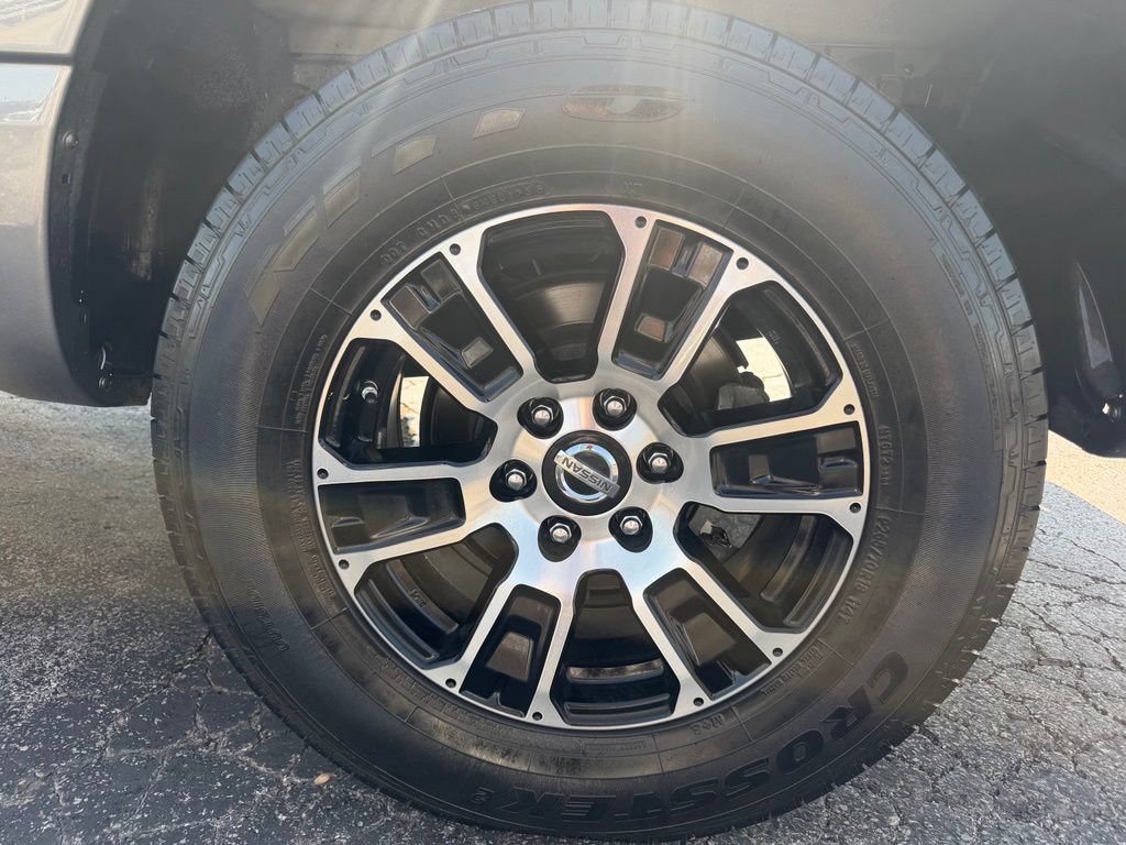 Used 2022 Nissan Titan SV RWD image 19